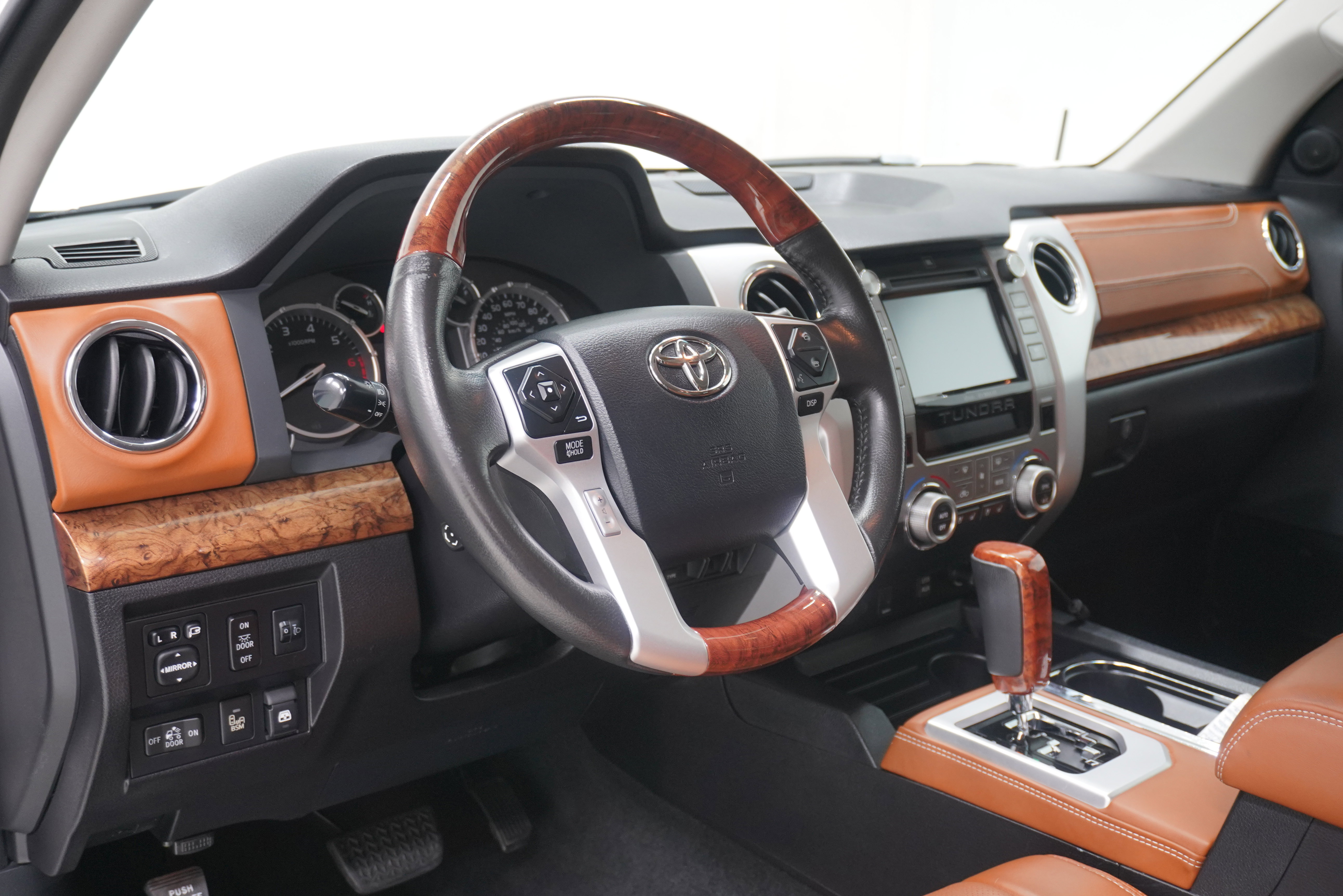 Used 2016 Toyota Tundra 1794 Edition AWD/4WD image 9