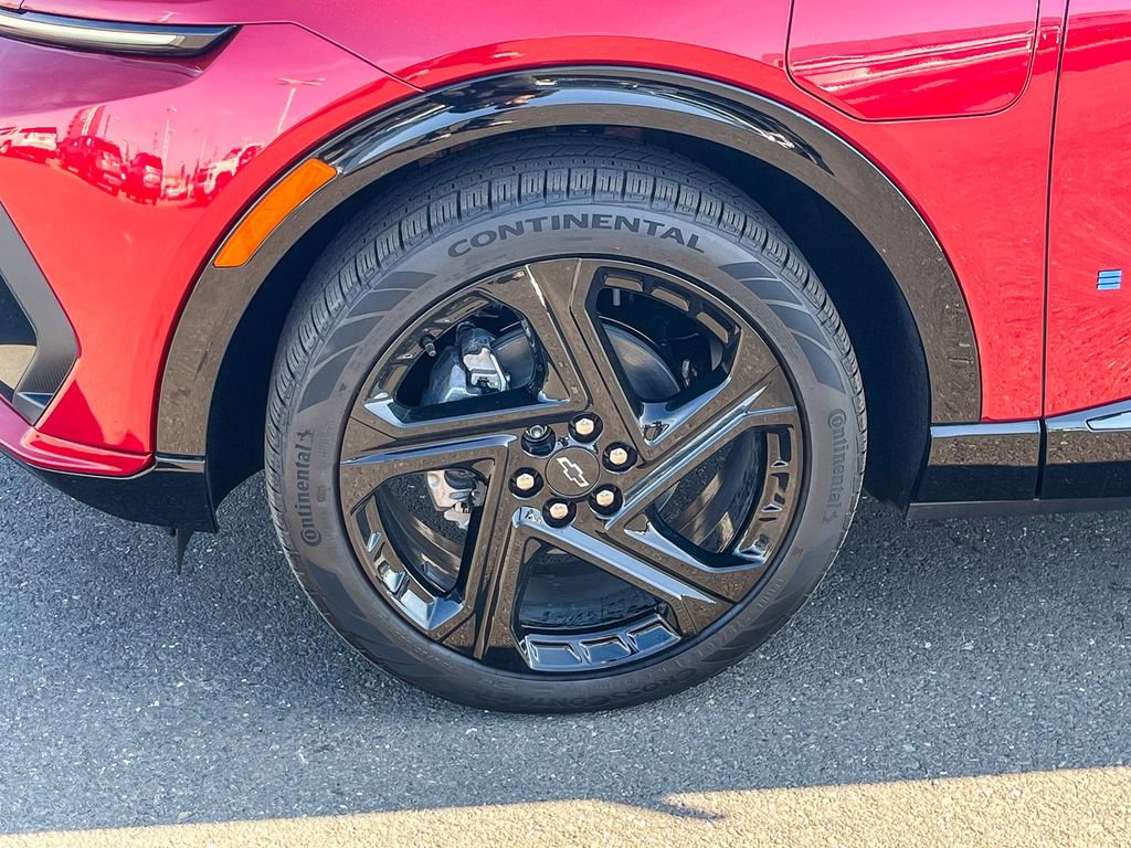 New 2026 Chevrolet Equinox EV RS image 9