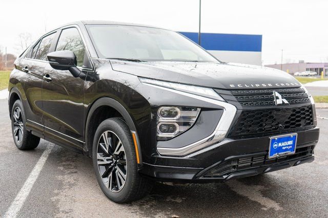 Used 2025 Mitsubishi Eclipse Cross Black Edition image 4