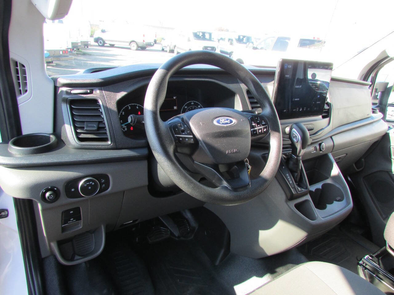Used 2022 Ford Transit 350 XLT image 12