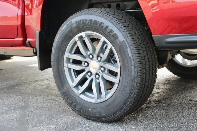 Used 2024 Chevrolet Colorado LT w/ LT Convenience Package AWD/4WD image 11