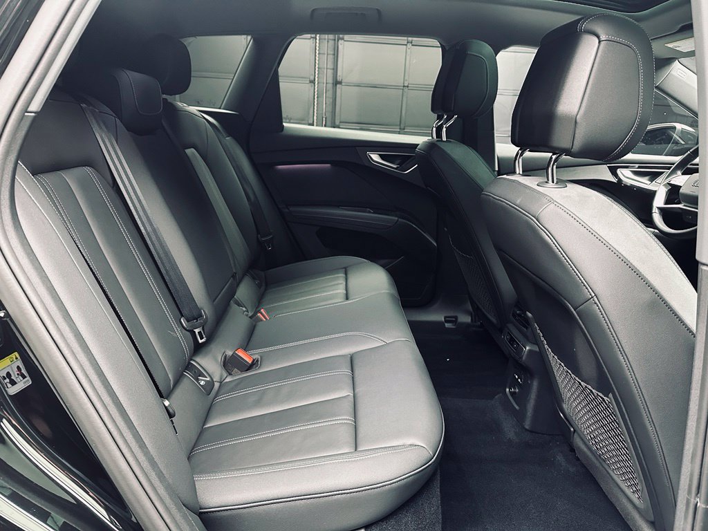 Used 2024 Audi Q4 e-tron Premium Plus AWD/4WD image 19