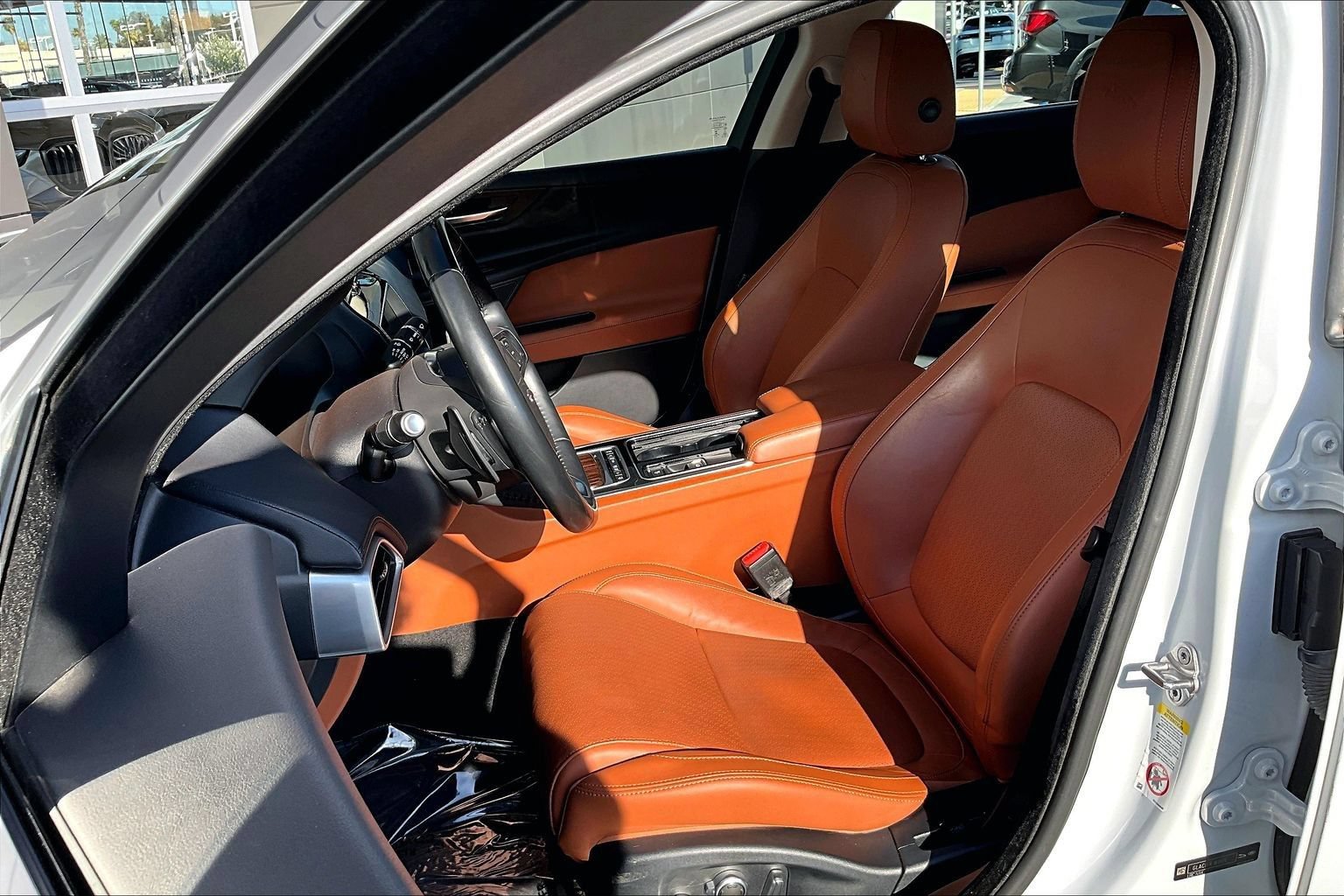 Used 2018 Jaguar XE Portfolio RWD image 24