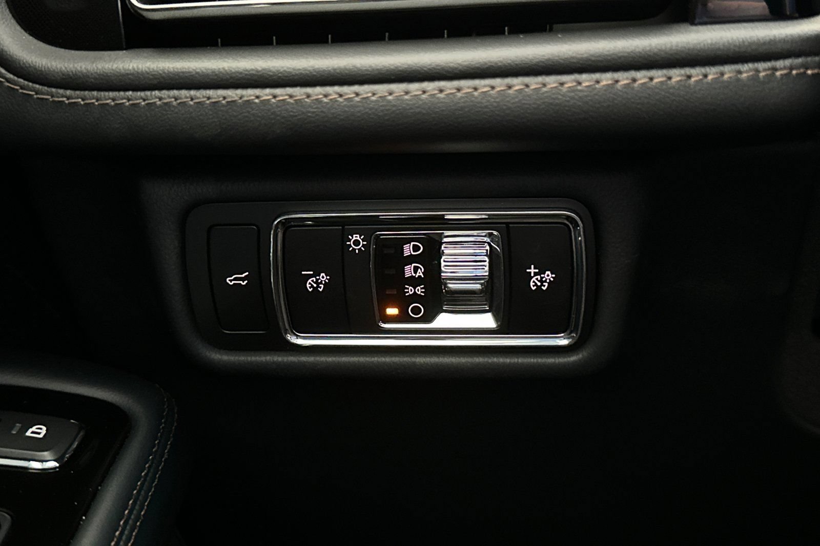 New 2026 Lincoln Aviator AWD image 28