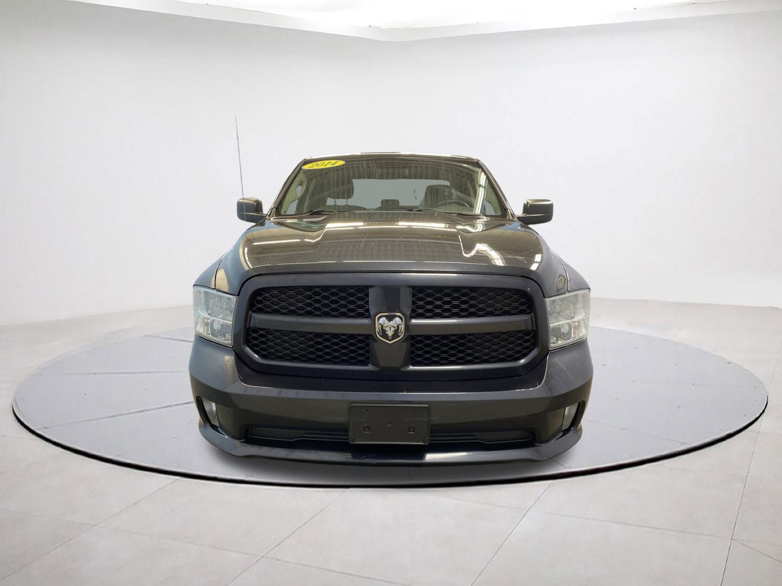 Used 2014 RAM 1500 Express image 2