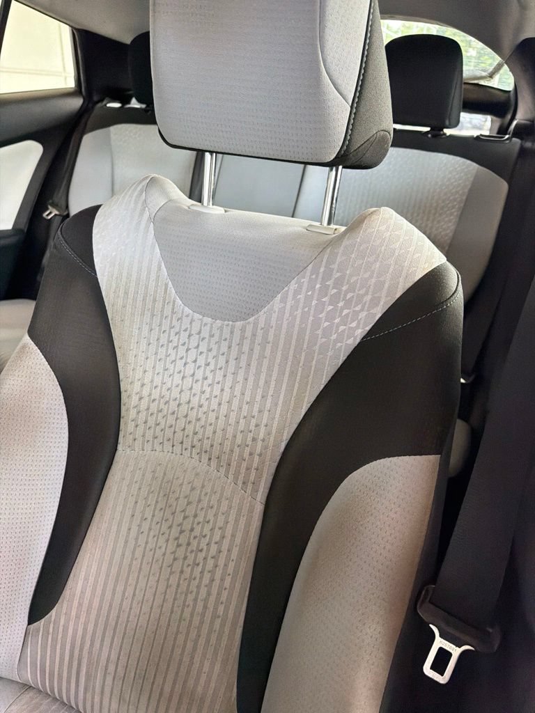 Used 2016 Toyota Prius Two FWD image 5
