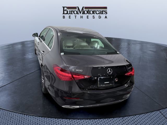 Used 2025 Mercedes-Benz C 300 4MATIC Sedan image 4
