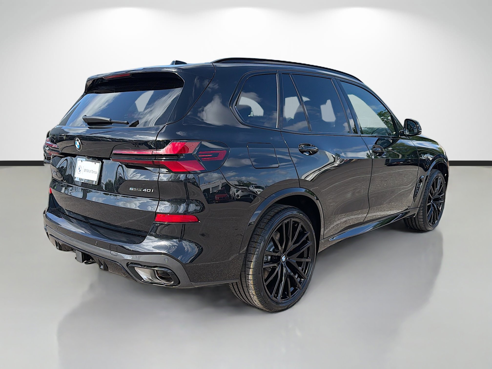 New 2026 BMW X5 sDrive40i w/ M Sport Package image 3