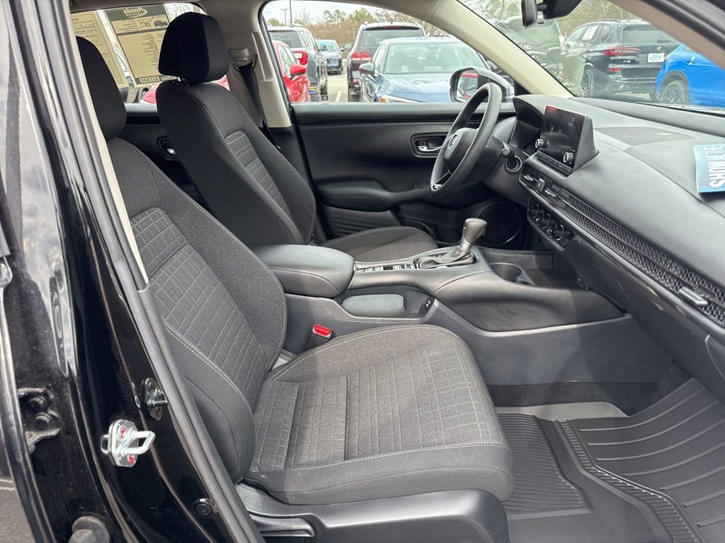 Used 2025 Honda HR-V LX image 19