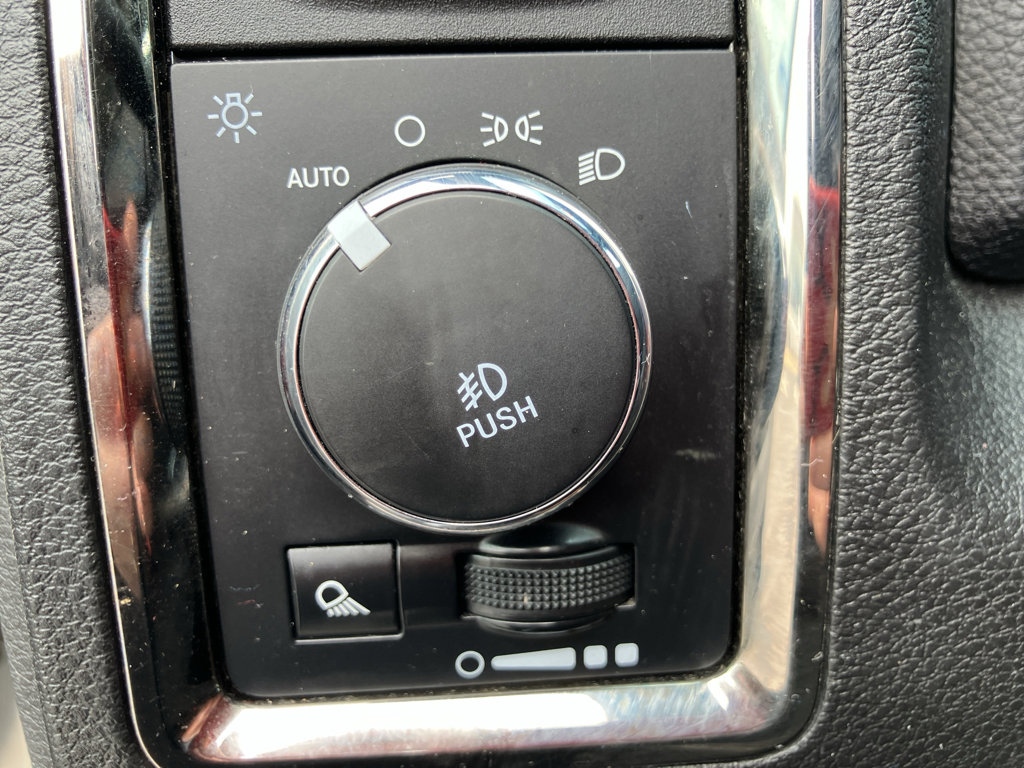 Used 2018 RAM 1500 Sport w/ Convenience Group AWD/4WD image 15