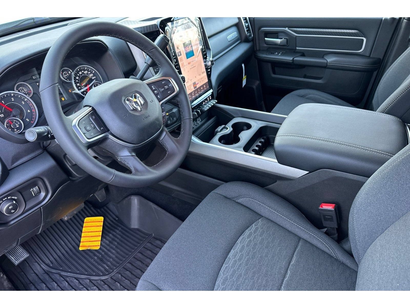 New 2026 RAM 2500 Big Horn AWD/4WD image 11