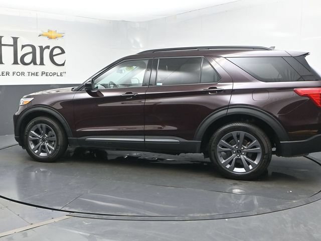 Used 2023 Ford Explorer XLT w/ Equipment Group 202A AWD/4WD image 70