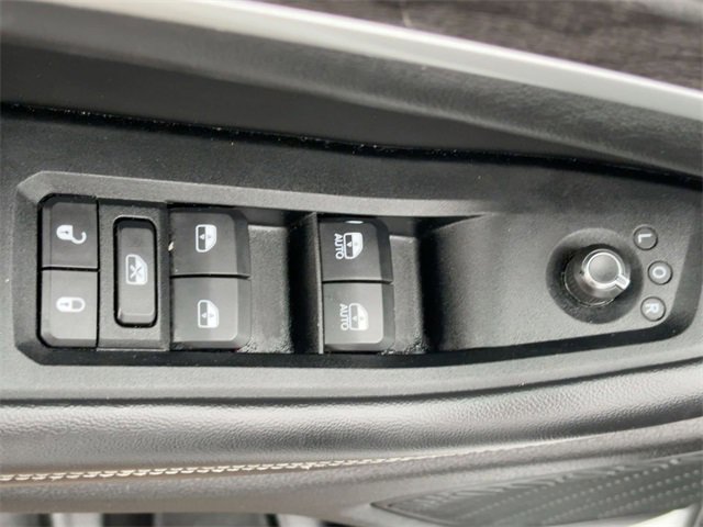 Used 2023 Jeep Grand Cherokee L Limited image 15