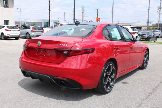 Used 2022 Alfa Romeo Giulia Veloce AWD/4WD image 38