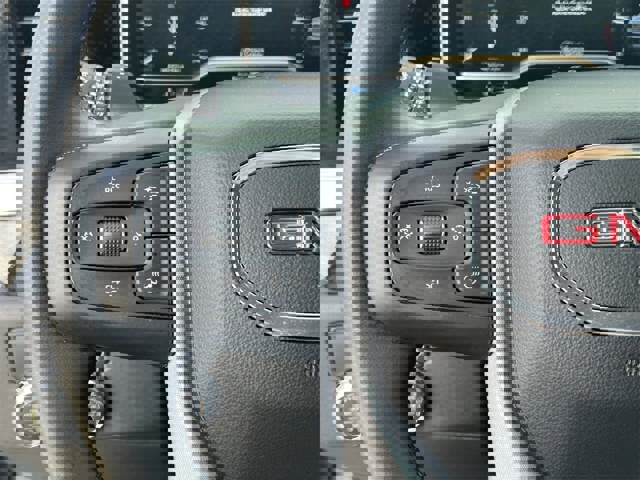 Used 2023 GMC Sierra 1500 Elevation image 13