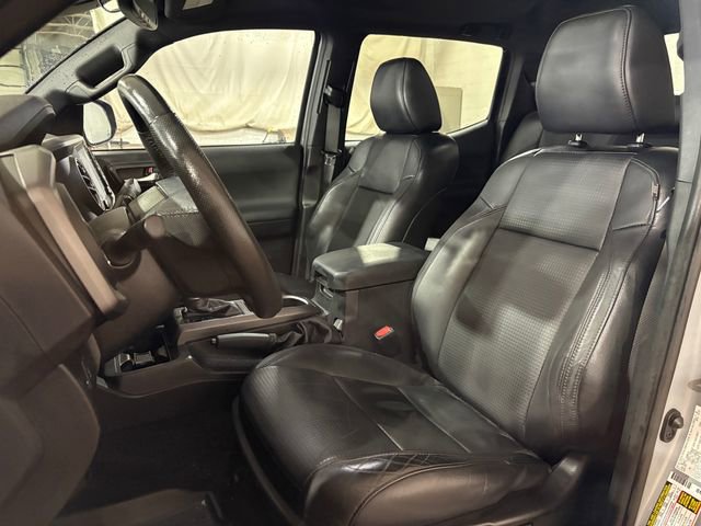 Used 2020 Toyota Tacoma TRD Sport image 5