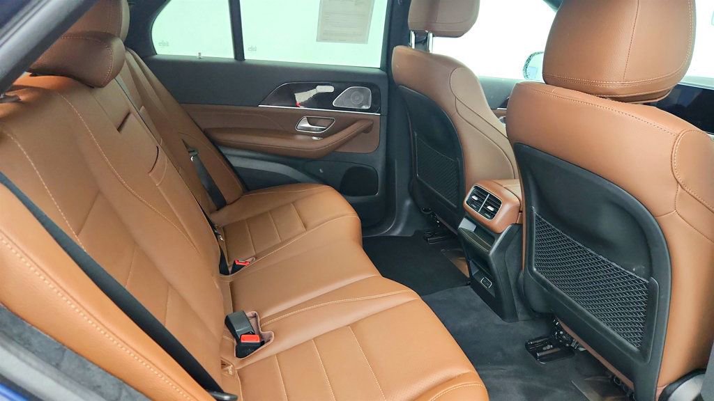 Used 2025 Mercedes-Benz GLE 450e GLE 450e 4MATIC SUV, Exclusive w/ Driver Assistance Package image 21