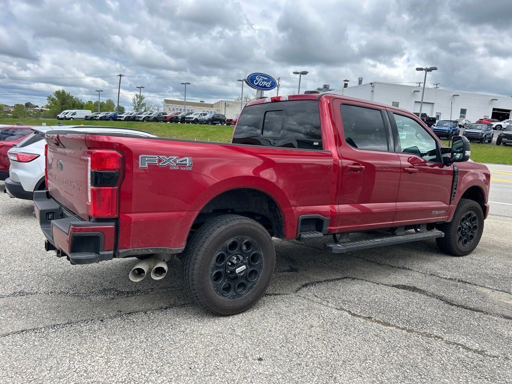 Used 2024 Ford F350 Lariat w/ Lariat Ultimate Package image 3