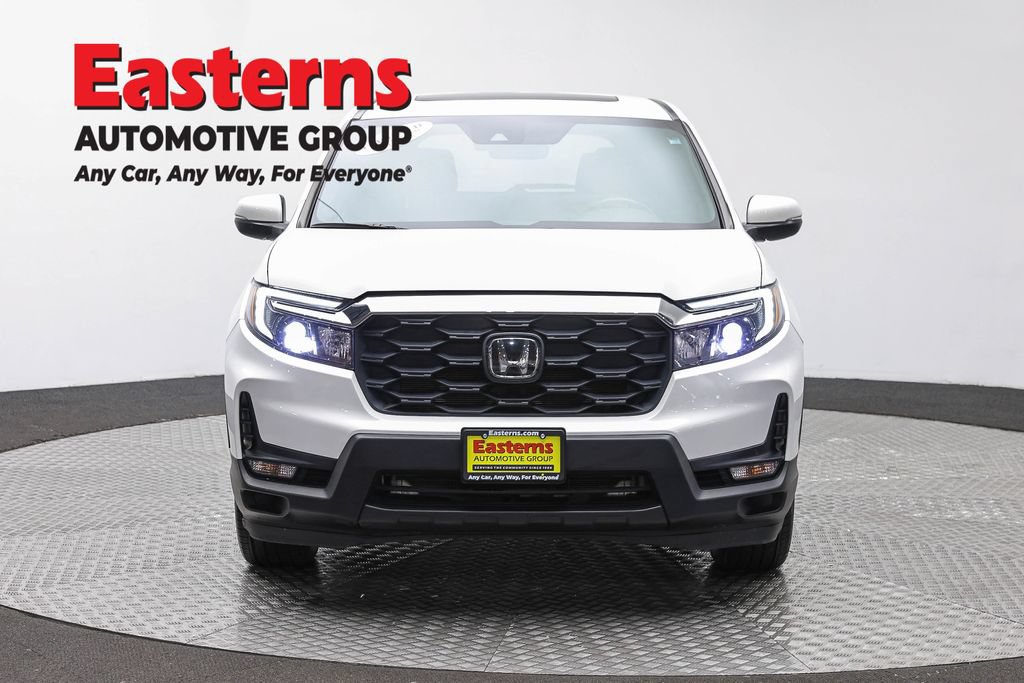 Used 2023 Honda Passport EX-L image 2
