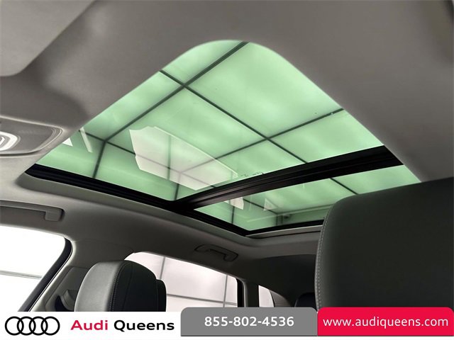 Used 2024 Audi Q8 e-tron Premium Plus w/ Premium Plus Package image 24