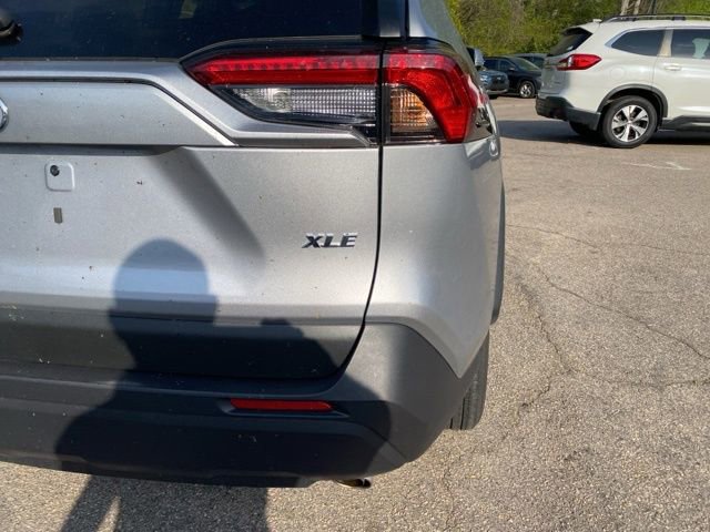 Used 2023 Toyota RAV4 XLE w/ Convenience Package FWD image 11