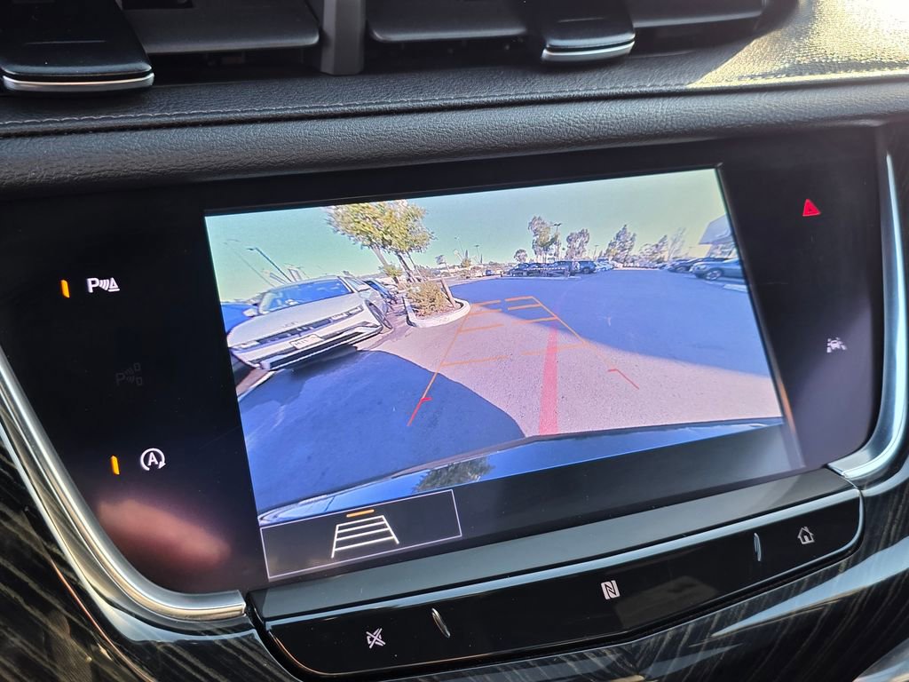 Used 2020 Cadillac XT6 Premium Luxury image 34