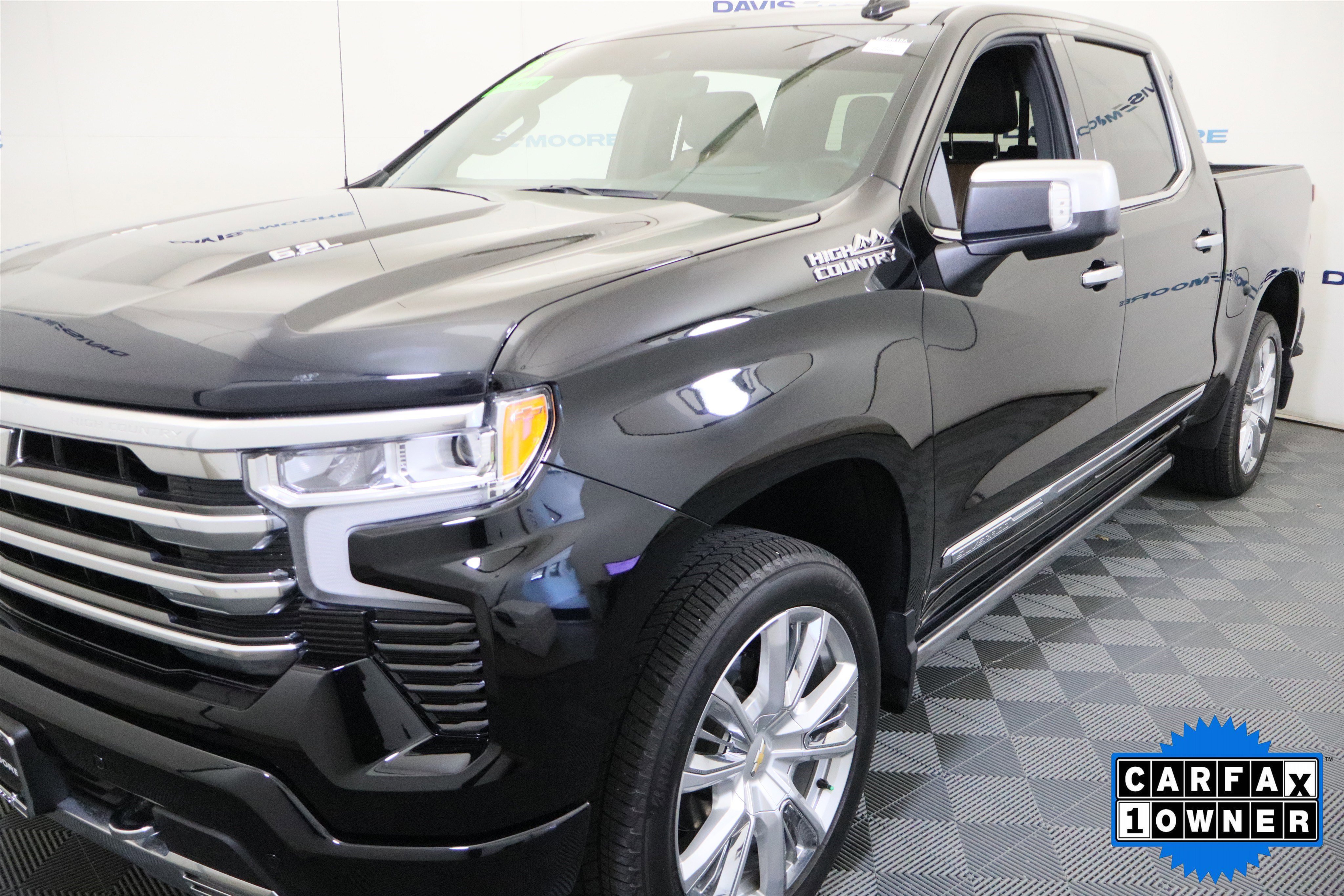 Used 2025 Chevrolet Silverado 1500 High Country w/ High Country Premium Package image 12