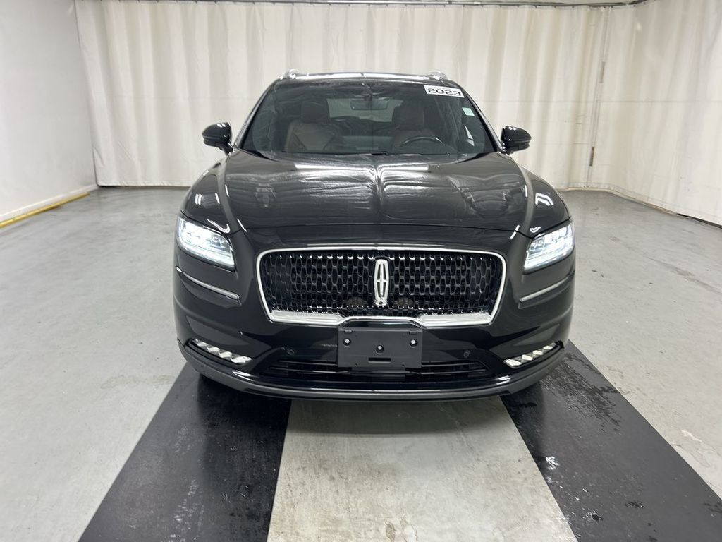 Used 2023 Lincoln Nautilus Reserve w/ Equipment Group 202A AWD/4WD image 3