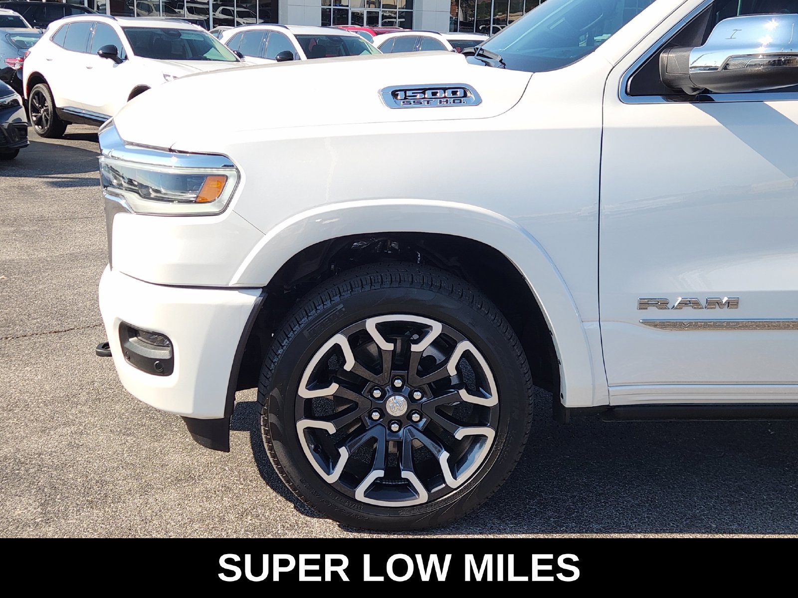 Used 2025 RAM 1500 Limited w/ Body Color Bumper Group AWD/4WD image 10