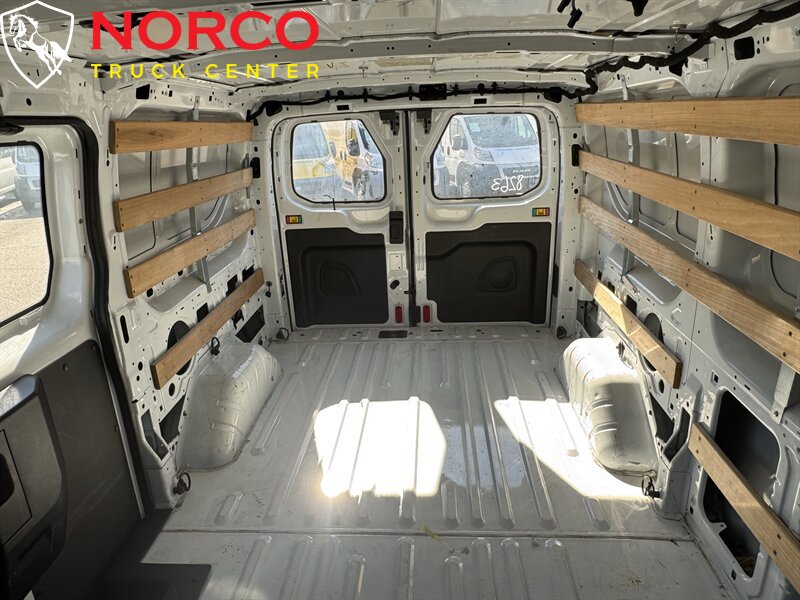 Used 2018 Ford Transit 250 250 T250 Low Roof Cargo w/ Exterior Upgrade Package image 22