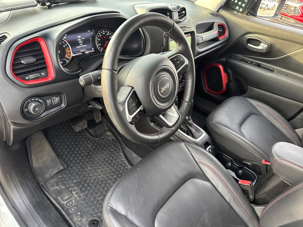 Used 2023 Jeep Renegade Trailhawk w/ Trailhawk Elite Group image 16
