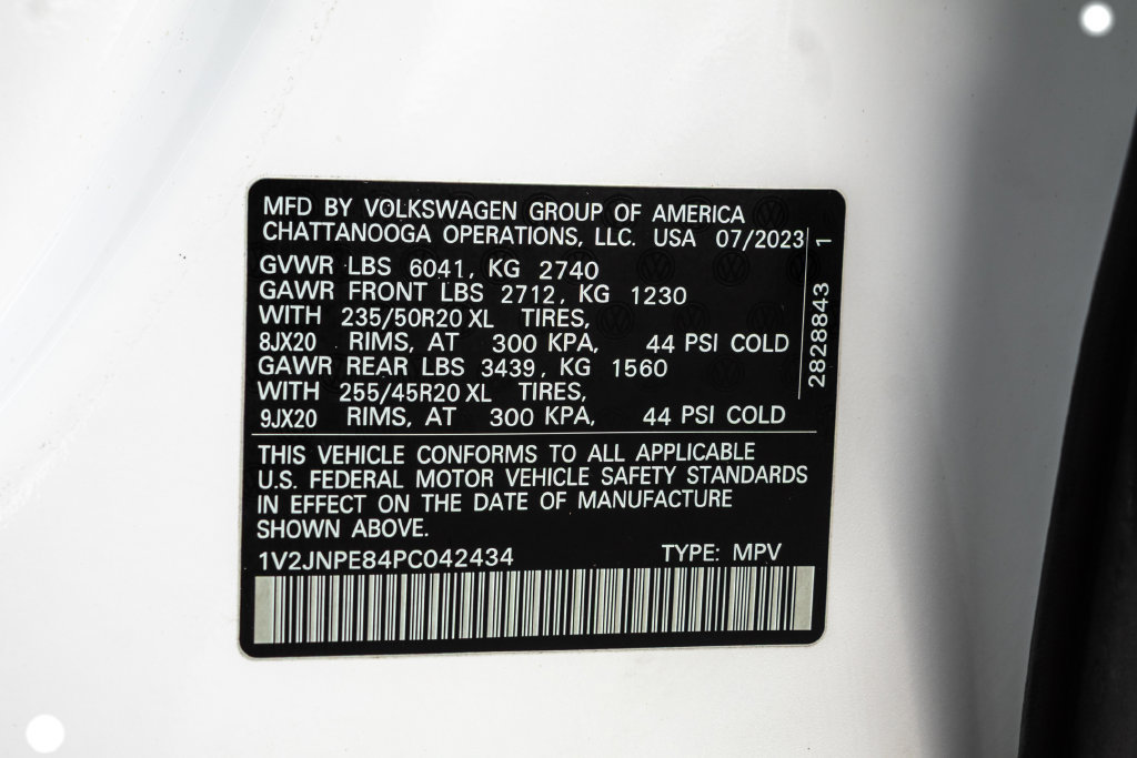 Used 2023 Volkswagen ID.4 Pro S Plus AWD/4WD image 37