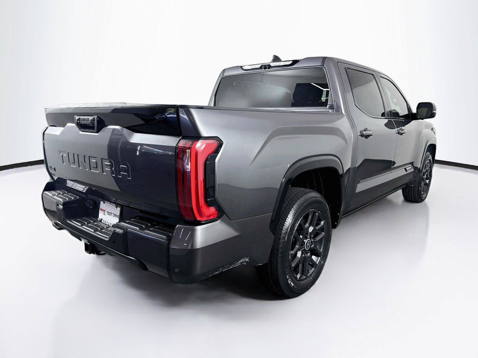 Used 2024 Toyota Tundra Platinum AWD/4WD image 2