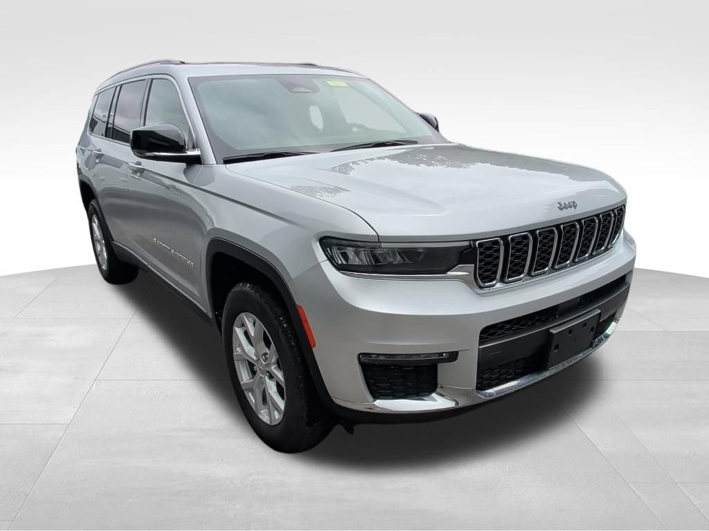 Used 2023 Jeep Grand Cherokee L Limited AWD/4WD image 7