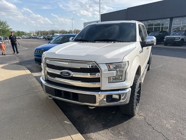 Used 2015 Ford F150 Lariat w/ Equipment Group 502A Luxury image 3