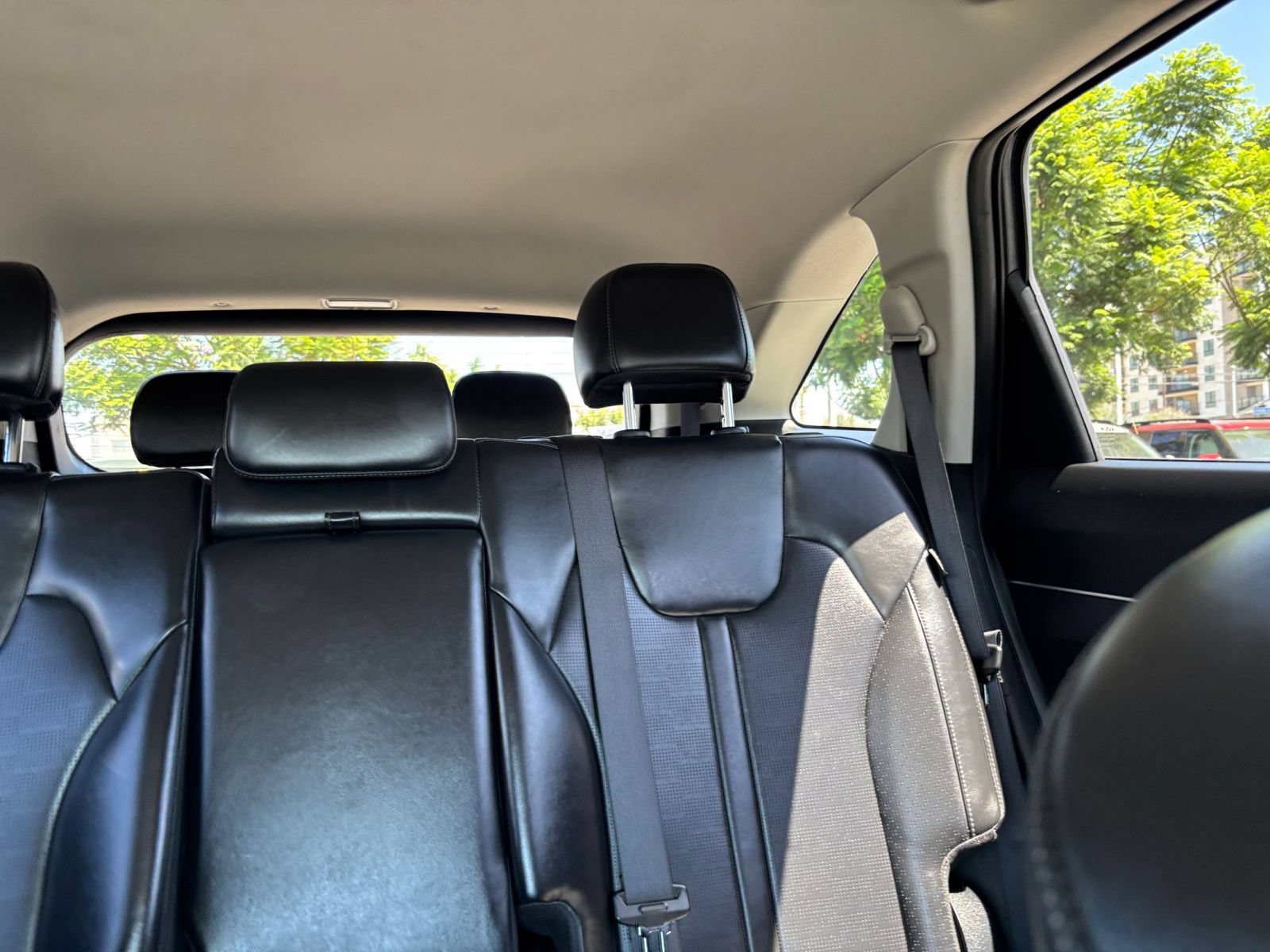 Used 2024 Kia Sorento S FWD image 39