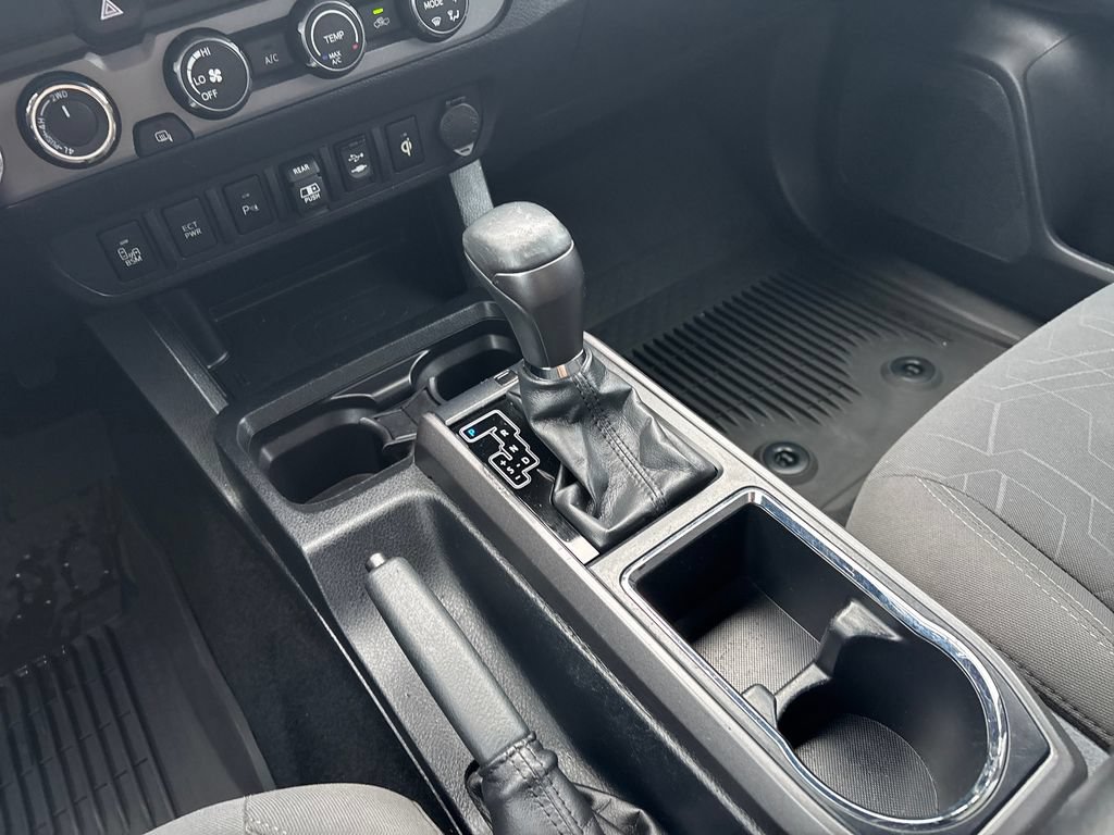 Used 2019 Toyota Tacoma TRD Sport w/ Technology Package AWD/4WD image 24