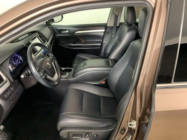 Used 2019 Toyota Highlander XLE w/ Protection Package #3 image 33