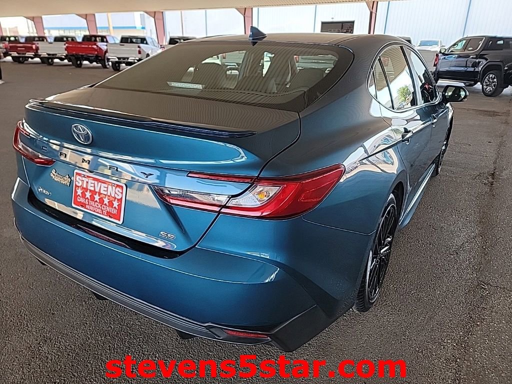 Used 2025 Toyota Camry SE FWD image 7