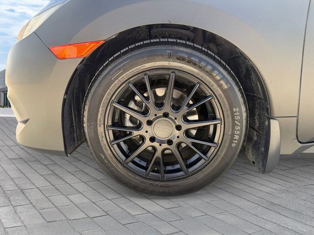 Used 2016 Honda Civic LX image 9