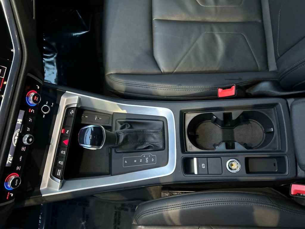 Used 2025 Audi Q3 2.0T Premium image 15