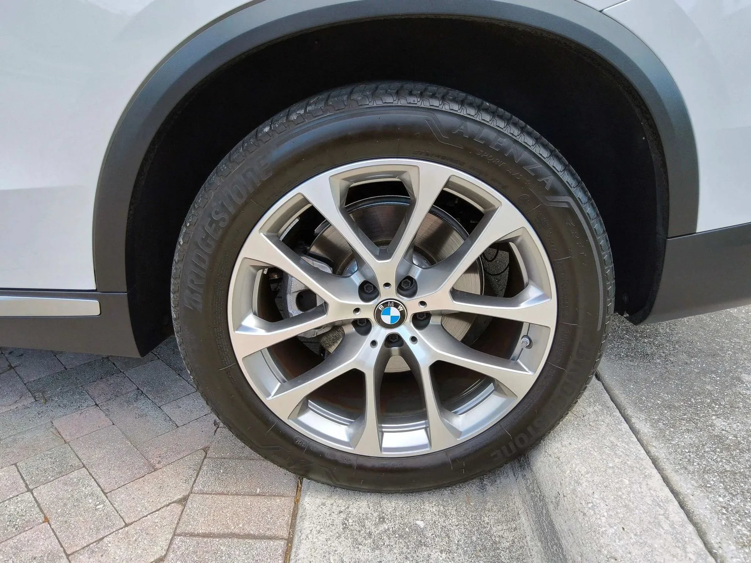 Used 2025 BMW X5 sDrive40i w/ Parking Assistance Package RWD image 52