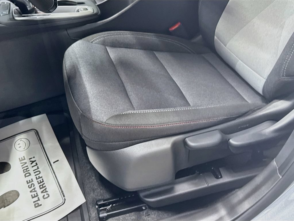 New 2026 Chevrolet Trax RS w/ Sunroof Package FWD image 18