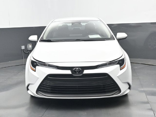 Used 2025 Toyota Corolla LE FWD image 20