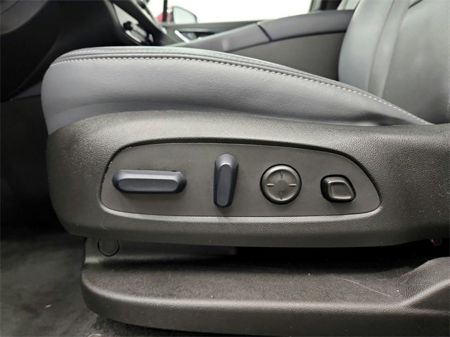 Used 2024 Buick Enclave Premium image 29