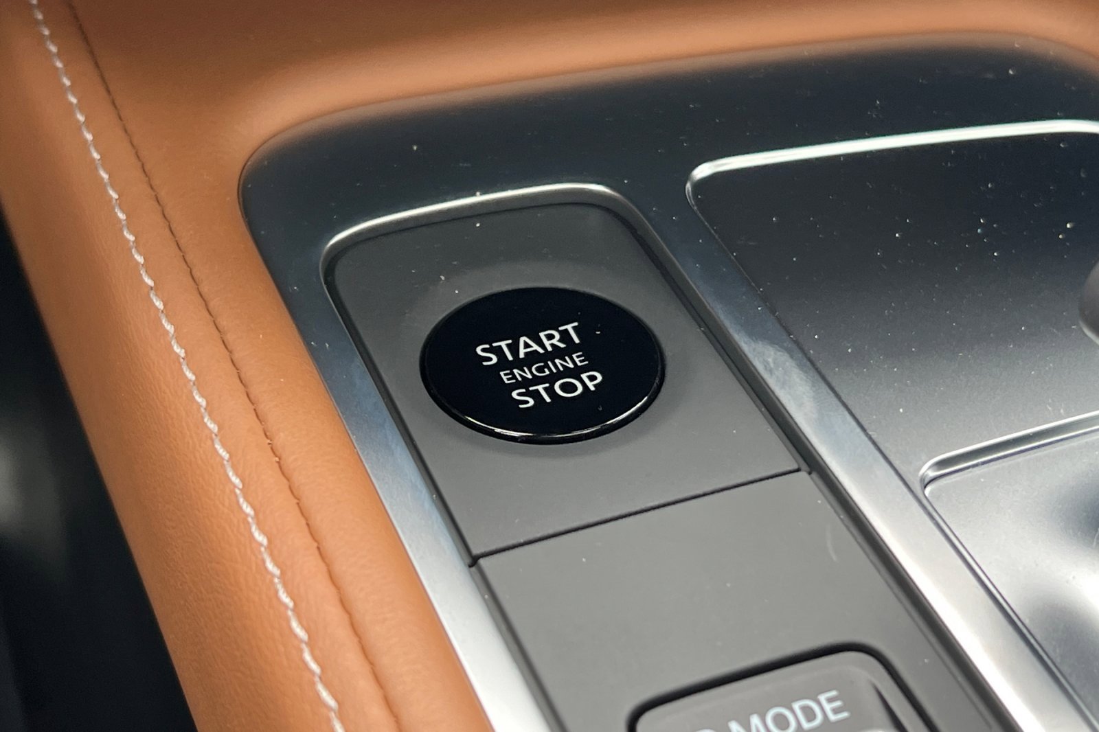 New 2026 INFINITI QX60 Autograph w/ Dark Cargo Package image 25