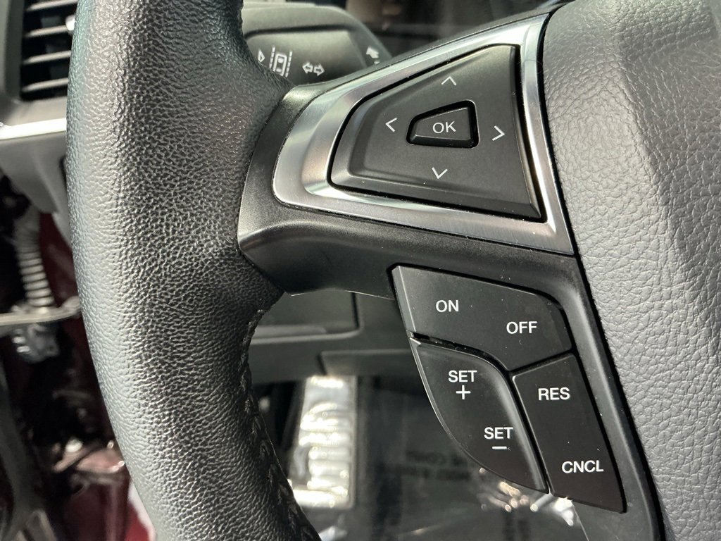 Used 2024 Ford Edge Titanium image 12