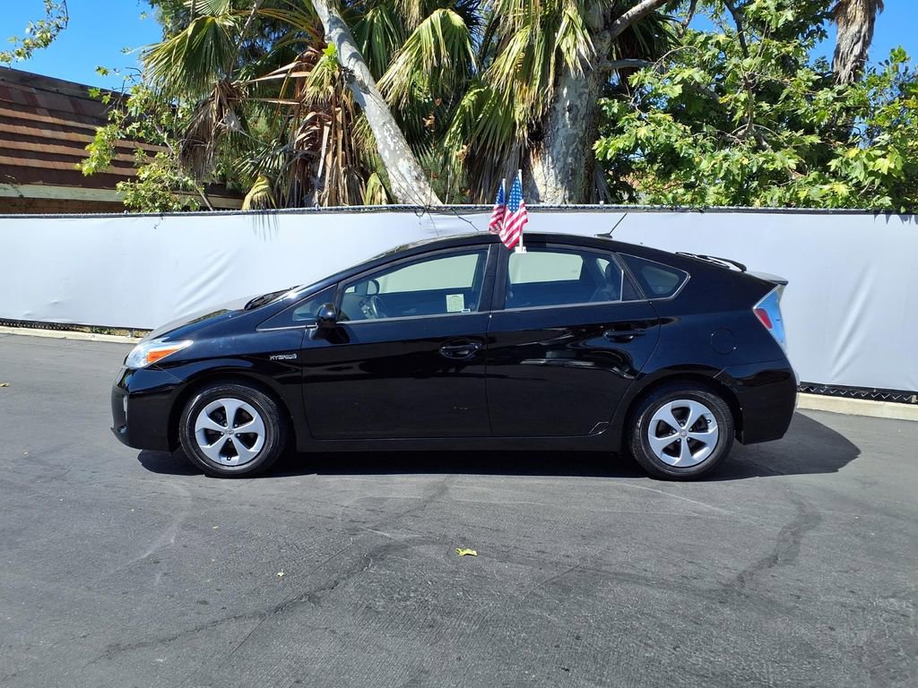 Used 2015 Toyota Prius Four image 3