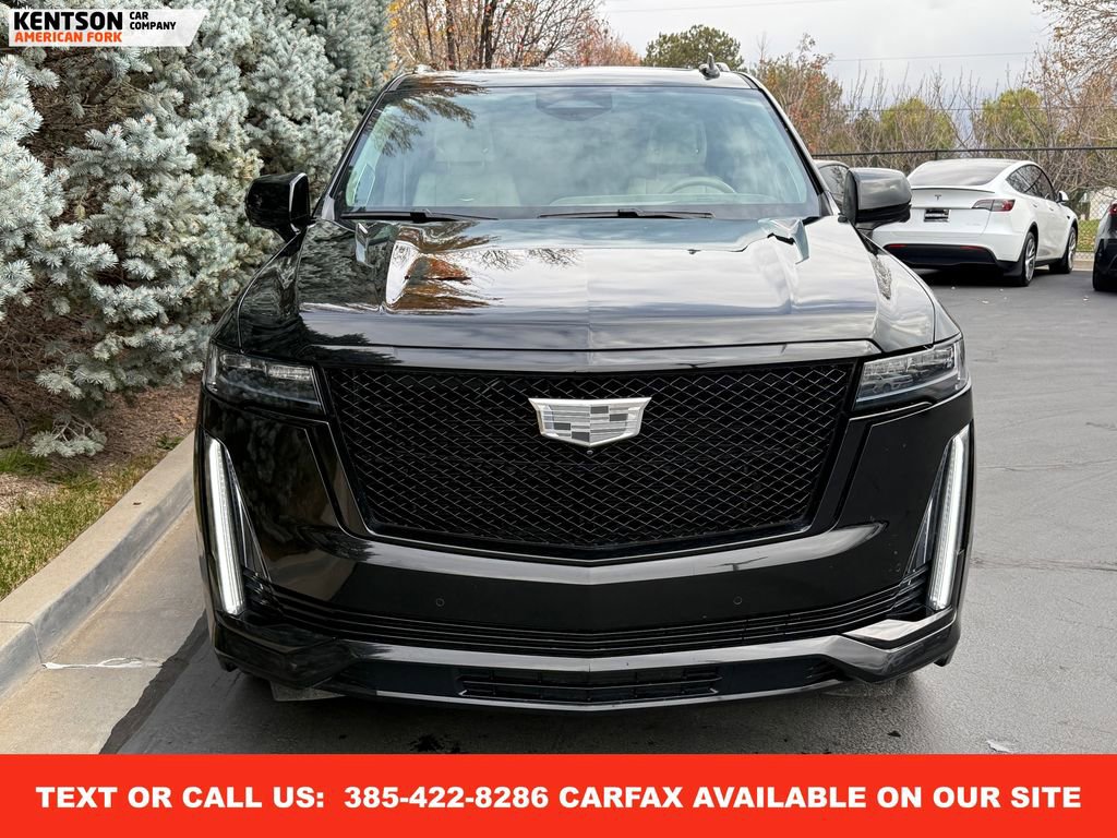 Used 2024 Cadillac Escalade Sport Platinum w/ LPO, ONYX Package image 2