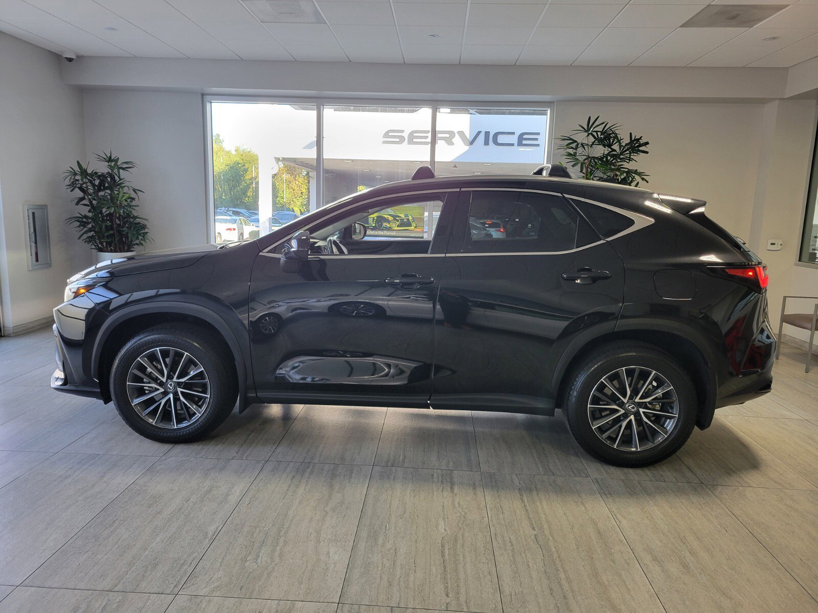 Certified 2025 Lexus NX 250 FWD image 2